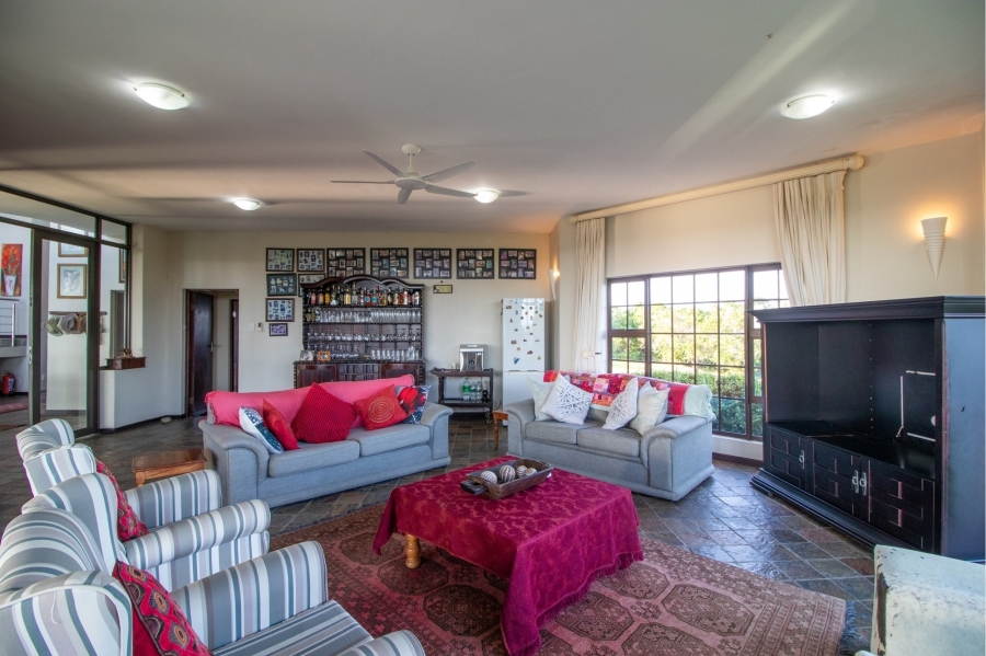 5 Bedroom Property for Sale in East London Rural Eastern Cape